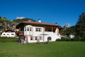 Artitsch Santa Cristina Valgardena